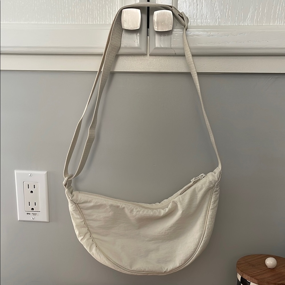 Round Mini shoulder bag